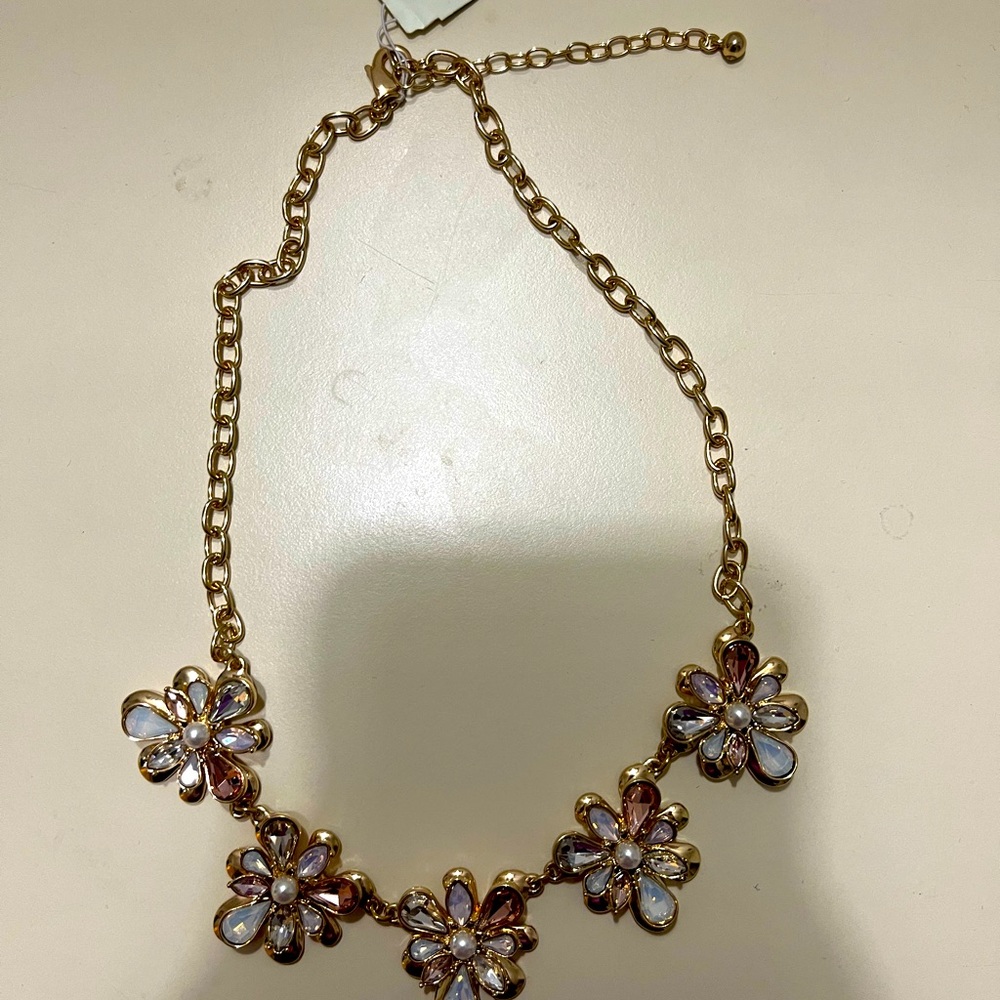 Dillards gold flower necklace